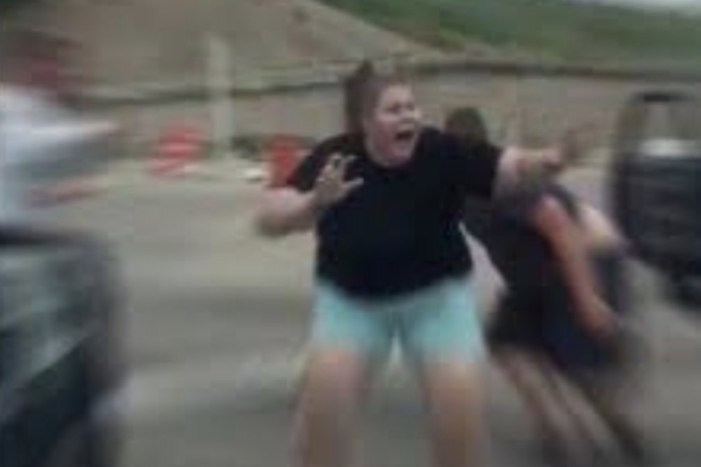 SOTSPodcast's tweet image. Jimmy Kimmel: and now Knocked Loose featuring Poppy!

suburban mom just trying to wind down with some late night tv: