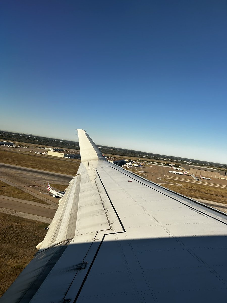 Nick Hoffmann (@n194at) on Twitter photo Wing Wednesday
Envoy Air (American Eagle)
Embraer E175LR N222NS
ENY3509 KDFW-KXNA
November 9, 2024
#AvGeek #AvGeeks #E170 #ENY
#DFW <a href="/DFWAirport/">DFW Airport</a> #XNA <a href="/flyxna/">Northwest Arkansas National Airport (XNA)</a> Wing Wednesday
Envoy Air (American Eagle)
Embraer E175LR N222NS
ENY3509 KDFW-KXNA
November 9, 2024
#AvGeek #AvGeeks #E170 #ENY
#DFW <a href="/DFWAirport/">DFW Airport</a> #XNA <a href="/flyxna/">Northwest Arkansas National Airport (XNA)</a>