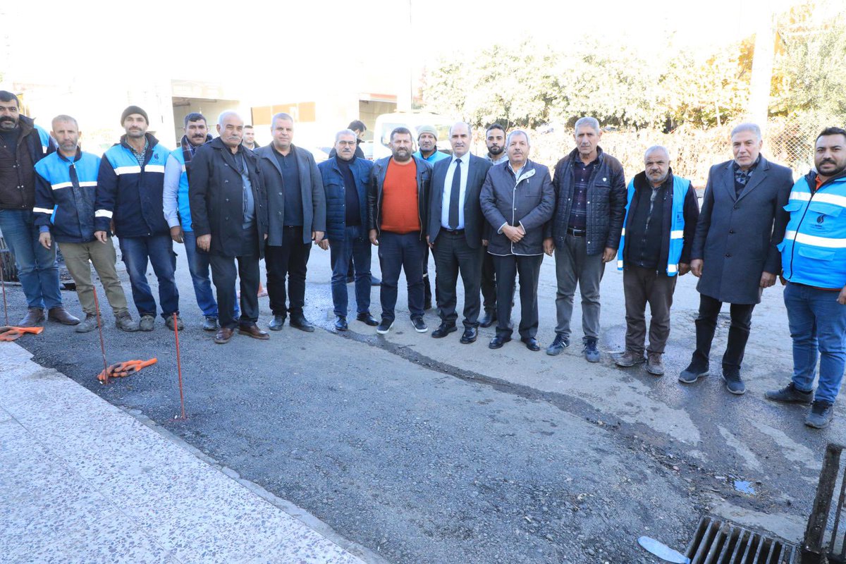 ŞUSKİ Genel Müdürümüz Emin İZOL, Evren Sanayi sitesinde ŞUSKİ ekiplerimizce yürütülen kanalizasyon hattı,  mazgal ve röğar temizleme çalışmalarını yerinde inceledi.