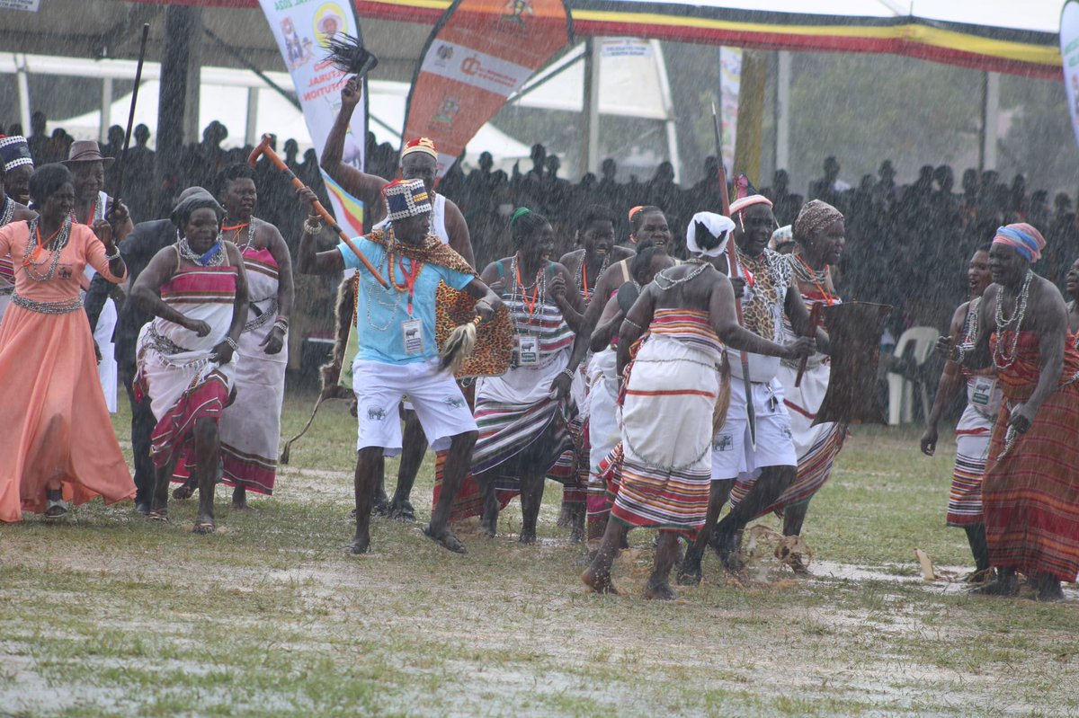 Mglsd_UG's tweet photo. The sudden down pour has not damped the mood here at the Ateker Reunion festival. Celebrations are still in high gear with delegates from Kenya, Ethiopia, South Sudan and Tanzania gracing the function here at Soroti Sports Grounds. This is the first day of the festival which is set to conclude on 29th Nov.
#AtekerReunionUG2024 
#AtekerReunionFestival2024