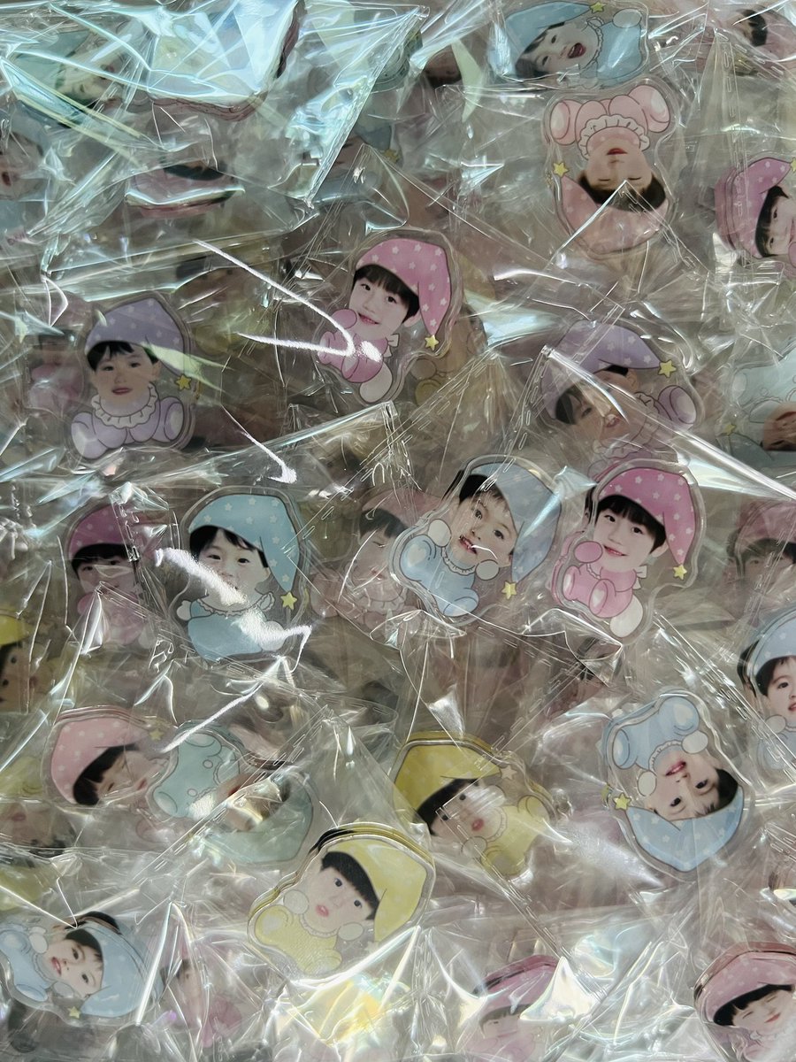 peppermint_199z's tweet photo. 🌟Cable bite (ราคา/ชิ้น)
10 ชิ้น =10
20 ชิ้น =8
50 ชิ้น =7.5
100 ชิ้น =7
🌟Griptok
10 ชิ้น =18
20 ชิ้น =16
50 ชิ้น =14
100 ชิ้น =13
📍ปิดรอบ 30
#Griptok #รับทำgiveaway #รับทำของแจกราคาถูก #ตัวถนอมสายชาร์จ #กิ๊บต๊อก #cablebite #ถนอมสายชาร์จ #รับทำของแจก https://t.co/Ql3QAk4OLU