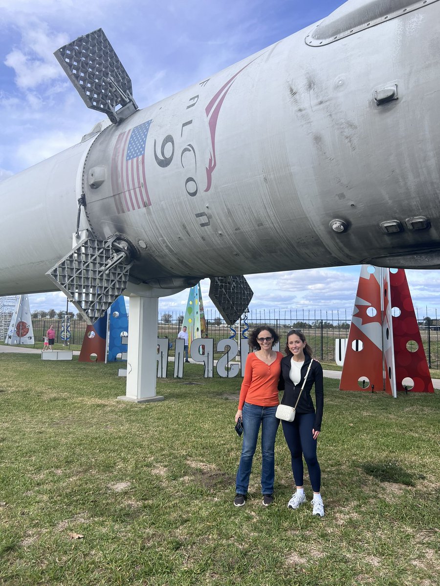 CHawkinsLab's tweet photo. We also had a great time exploring space city! 🚀 https://t.co/NRhPo37Q0d