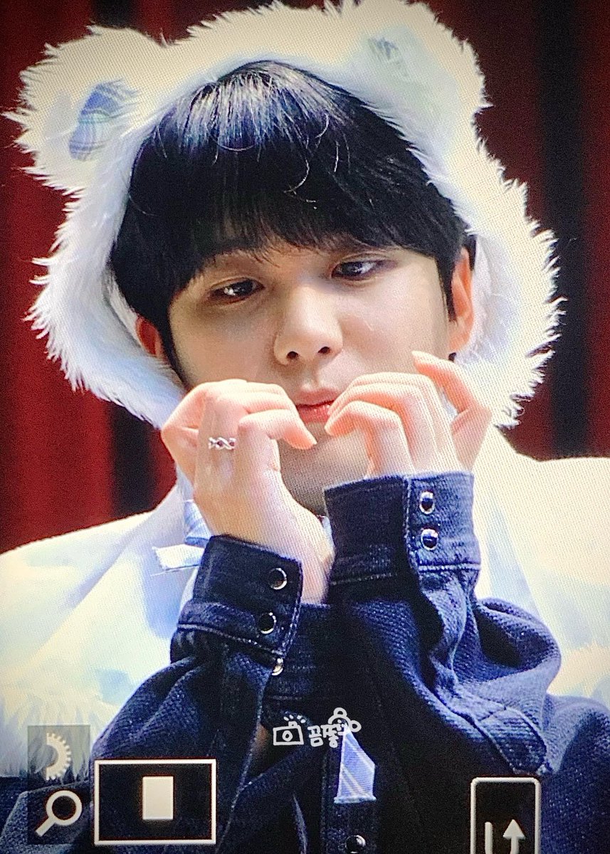 DelightJH_'s tweet photo. 241127 고생했어 🧸🫶🏻 
#에이티즈 #종호 #최종호 #ATEEZ #JONGHO #ジョンホ https://t.co/S9il6qLWR8