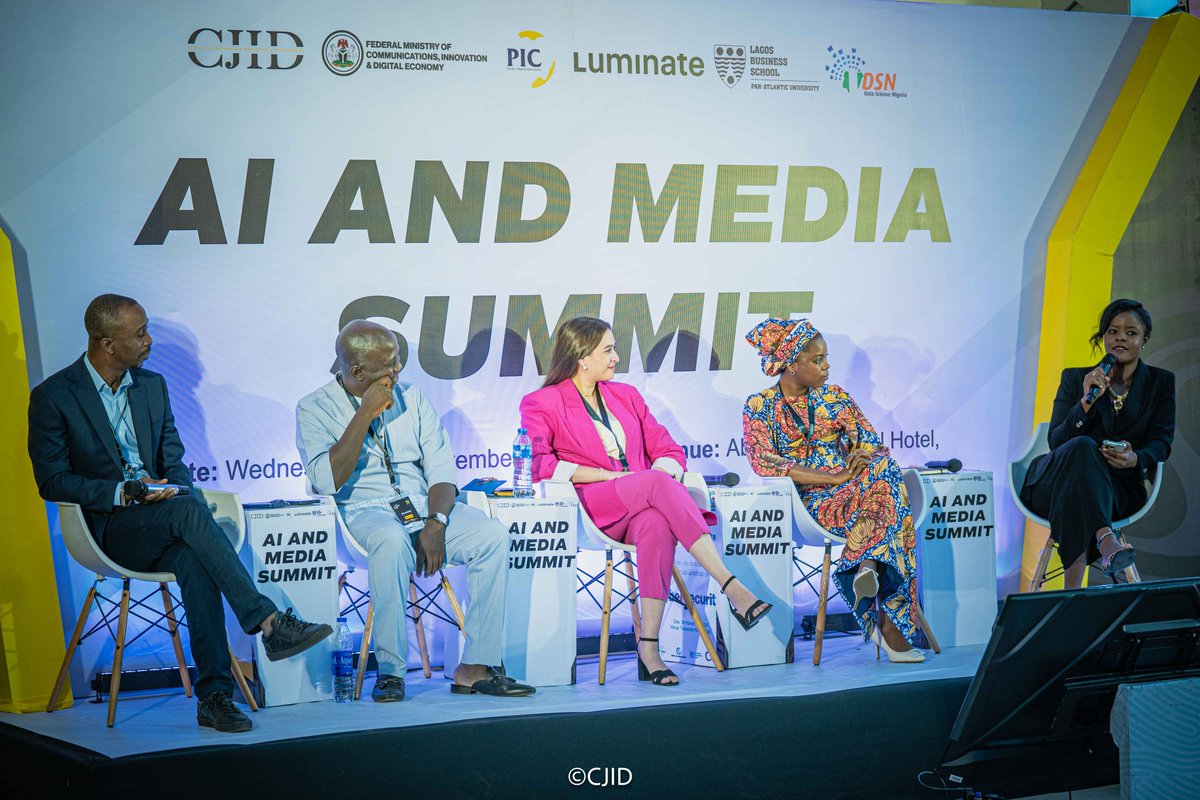 CJIDAfrica's tweet photo. The next session, “AI and the Future of Media: Navigating the Intersection of Technology and Democracy,” moderated by @fatuogwuche, the founder of @bigtechthisweek, explored how AI is reshaping the media industry and the challenges that come with it.
#MDC24 #MediaDevCon24 https://t.co/nvxu01G7pV