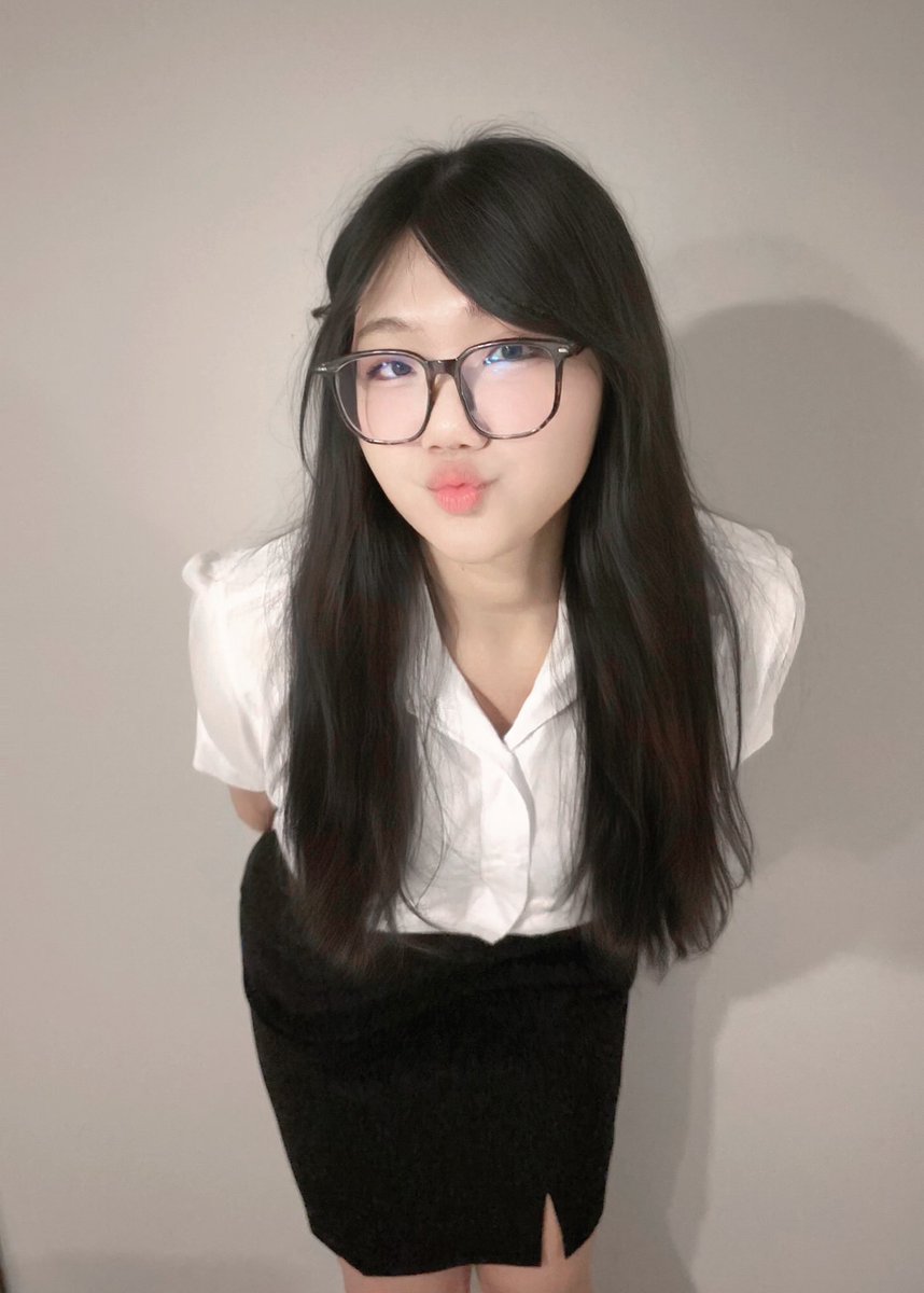 _meruo's tweet photo. 🎓🎓
https://t.co/pGGgV3dDqG https://t.co/s5FbC4JSd6