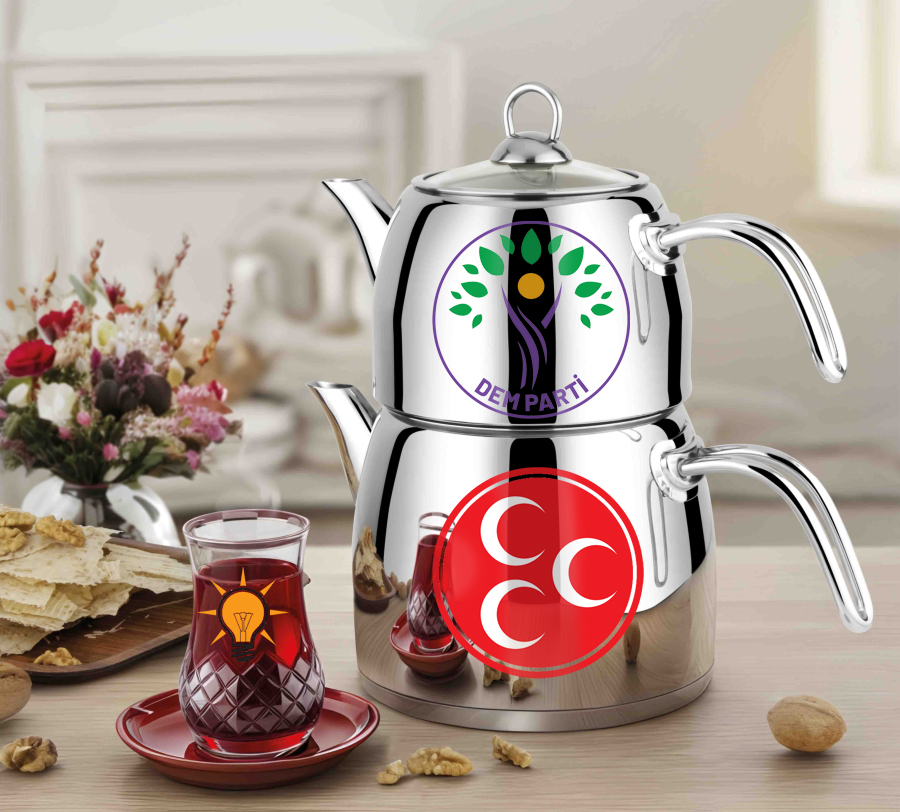 Uzun uzun siyasi analiz kasmaya gerek yok.
Durum tam olarak şöyle bir şey.
