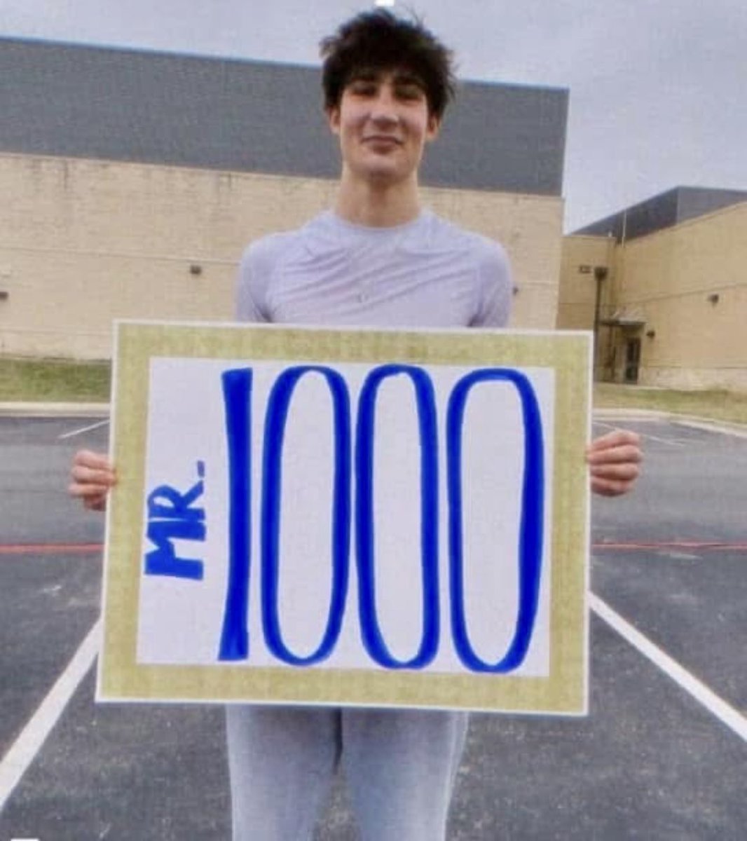 HSisemore2025's tweet photo. Hit 1000 points last night. Thank you to my coaches for pushing me and believing in me! @LagoHoops @Zackary_Fox11 @CoachSmithCAA @caadvantage_mb @ub_austin @AlamoCityHoops1 @KevinMoses38 https://t.co/IFxgGfMXCc