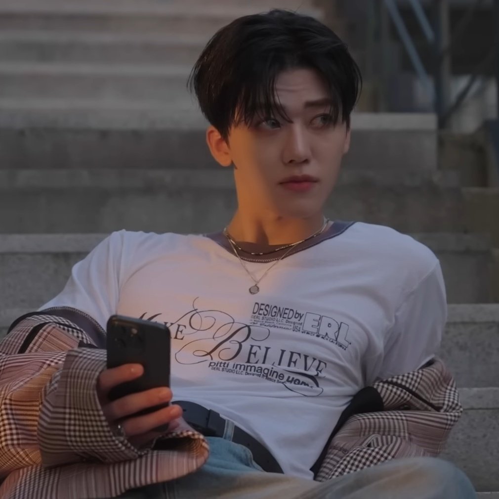 หล่อว่ะ