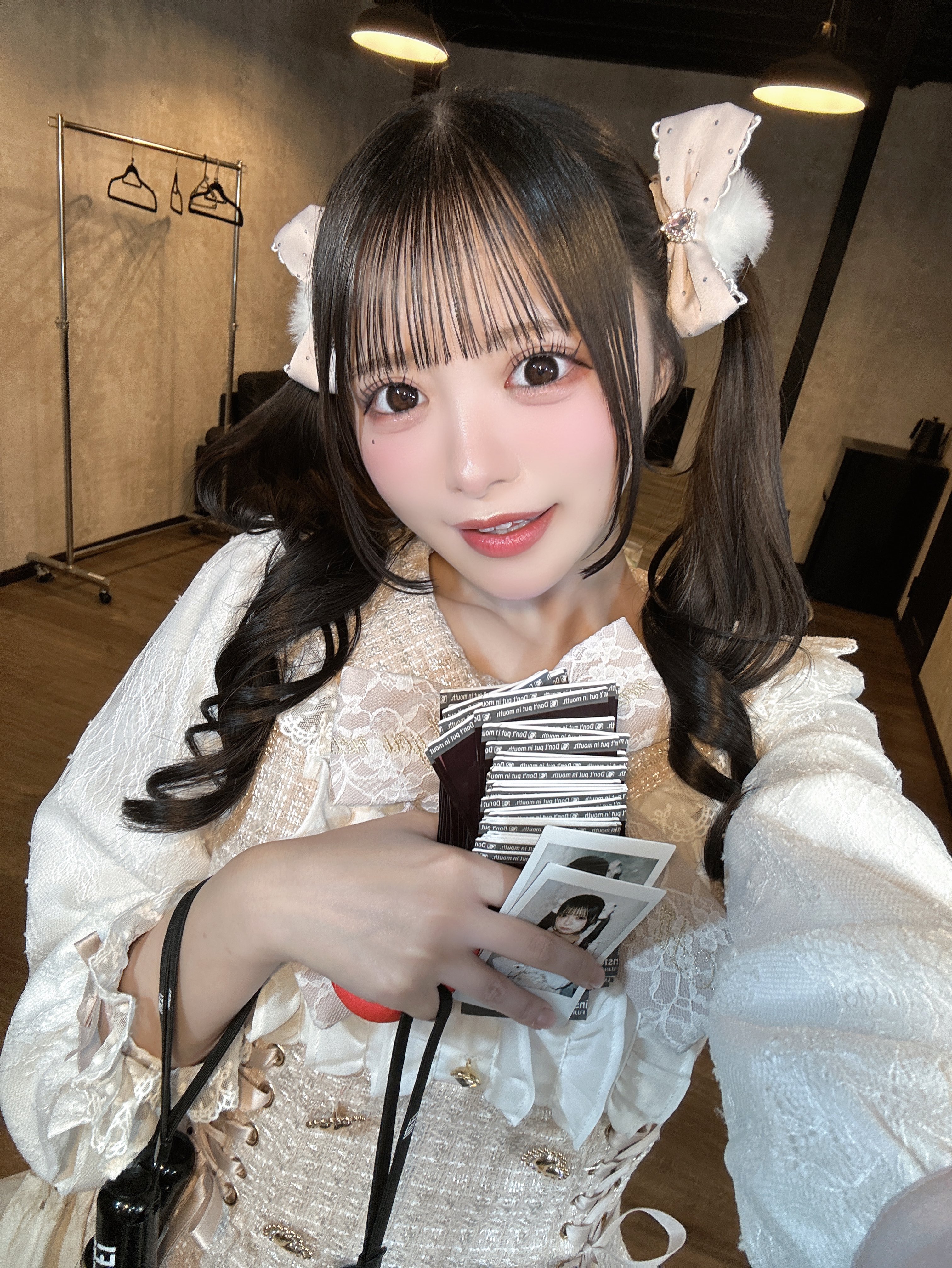 心花りり生誕衣装ランチェキ | iLiFE!