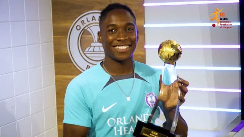 Kalusha Bwalya (@kalushapbwalya) on Twitter photo Congrats on being crowned BBC African Women Footballer of the Year! Your achievement is a testament to the progress of women's football in #Zambia. You inspire countless young girls who look up to u. Keep shining & continue being a beacon of hope. <a href="/BarbraBanda11/">Barbra Banda</a> 🇿🇲 Congrats on being crowned BBC African Women Footballer of the Year! Your achievement is a testament to the progress of women's football in #Zambia. You inspire countless young girls who look up to u. Keep shining & continue being a beacon of hope. <a href="/BarbraBanda11/">Barbra Banda</a> 🇿🇲
