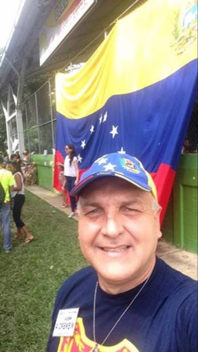 #27Nov 7 años y 4 meses del Asesinato de Leonardo González Barreto, conocido como #DrCotillon 
Asesinado por la Policía Estadal en una manifestación pacífica en Valencia - Edo. Carabobo. Justicia para los venezolanos asesinados en las protestas en Venezuela.
