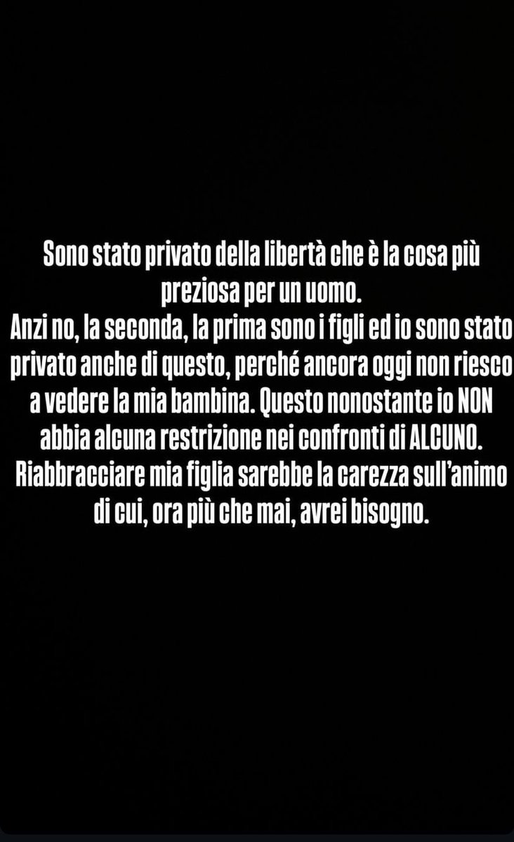 Basciagoni21's tweet photo. Quando capirà che scrivere sui social non è come scrivere ad un avvocato sarà troppo tardi? Senza capire che si sta peggiorando con le sue mani #basciagoni https://t.co/IycJGoJ1uN
