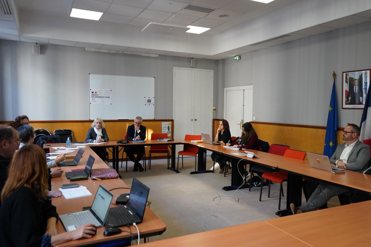 Prefet71 tweet picture