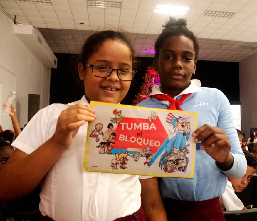 El bloqueo de #USA contra #Cuba también afecta a los niños cubanos. iTúmbalo! #TumbaElBloqueo  #CDRCuba
📷Ramón Frontera Nieves