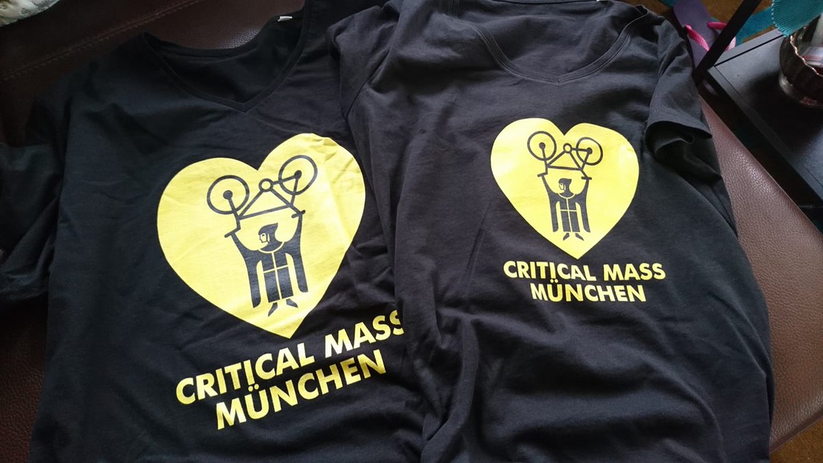 CriticalMass München tweet media