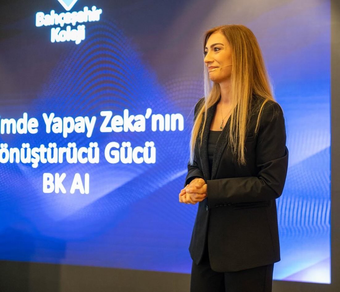 2017 yılında uygulamaya başladığımız yapay zeka destekli dijital öğrenme platformumuz olan Metodbox uygulamamızı yine bir ilke imza atarak bugün bir adım daha ileriye taşıdık. 
BKAi Asistan’ı “Eğitimde Paradigmalar Değişiyor” lansmanımızda paylaştık.