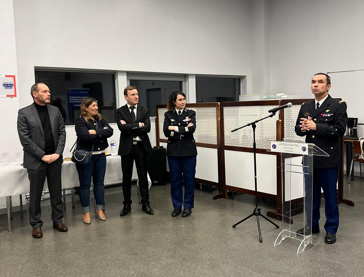 📢 Le Groupe d'Investigation Cynophile de Melun inaugure ses nouveaux locaux au quartier Le Maître, en présence de la commandante de groupement et du Général de Division. 🐾 Modernes et adaptés, ces installations garantissent le bien-être et l’efficacité de nos équipes cynophiles