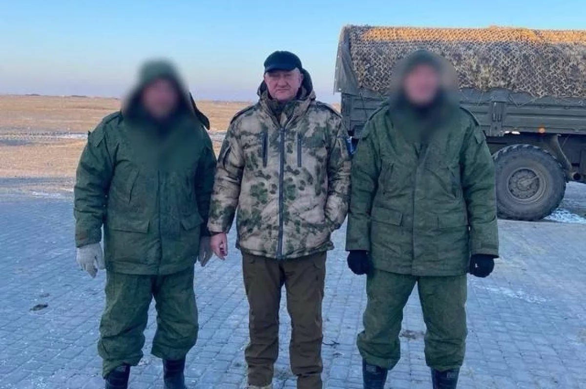 "СМИ сообщают о том, что силовики начали проверки военных, которые могли предоставлять «платные убежища» для чиновников-коррупционеров в зоне СВО:
Казус экс-мэра Любарского, задержанного в Петрозаводске, ранее щедро заплатившего за возможность отсидеться в тылу батальона Ахмат"