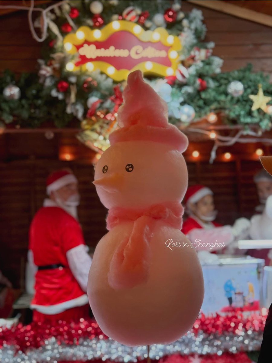 sawshanghai's tweet photo. 🎄GERMAN CHRISTMAS MARKET🎅

สวัสดีค่ะทุกคน กลับมาแล้วหลังจากหายไปนาน 😊ตลาดคริสต์มาสที่ใหญ่ที่สุดในเซี่ยงไฮ้เริ่มวันนี้วันแรกกับอากาศ 7 องศา 🥶 บรรยากาศดีมาก ในงานมีร้านอาหารเยอะมาก แนะนำ mulled wine 🍷 ใครมาเซี่ยงไฮ้ช่วงนี้ต้องห้ามพลาด ‼️

#เซี่ยงไฮ้ #LostinShanghai #Shanghai https://t.co/rA8WGyBsJb
