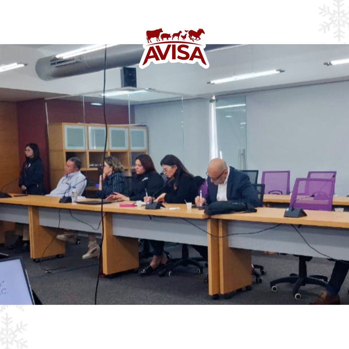 AvisaVenezuela's tweet image. AVISA presente en el &quot;Taller de políticas publicas: un enfoque para entender la realidad&quot; con el facilitador Dr. Luis Daniel Álvarez, en la Sede de Fedecamaras @fedecamaras

#AVISAVenezuela #PolíticasPúblicas #Fedecámaras #Venezuela