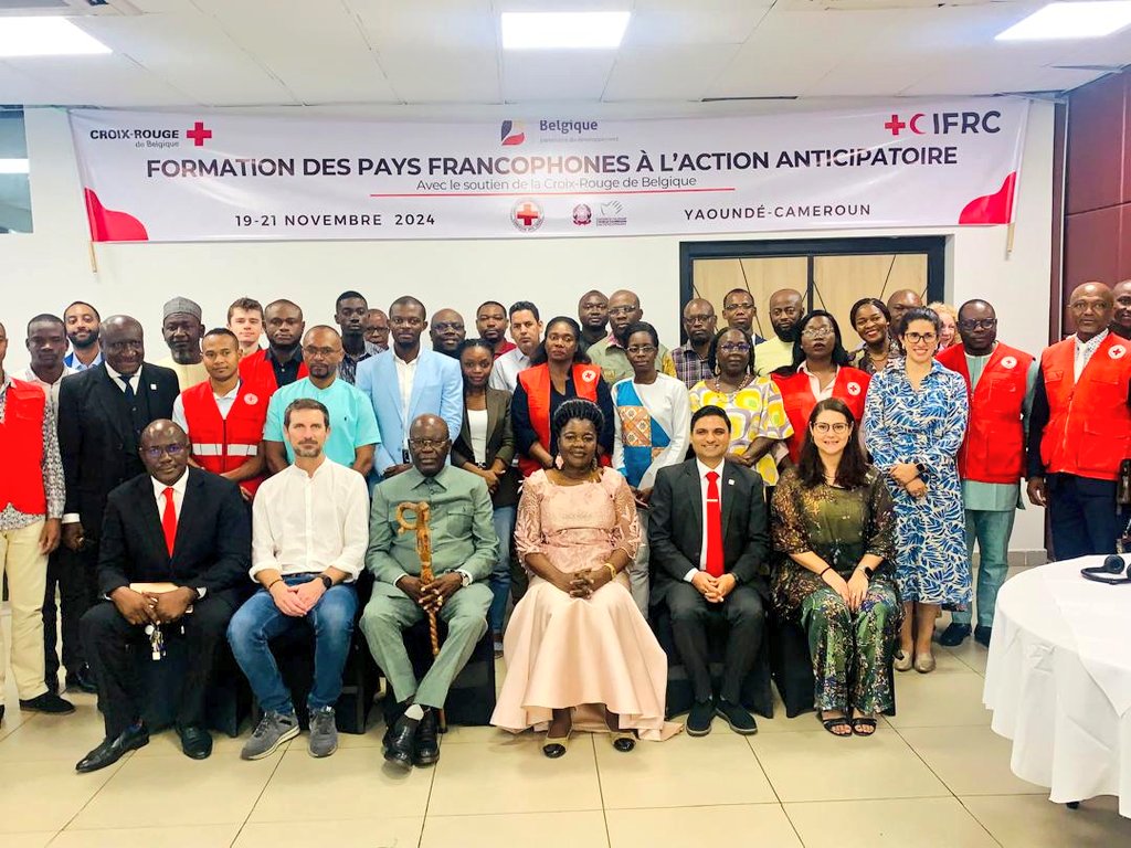 CroixRougeMali's tweet photo. Agir avant qu’il ne soit trop tard !
Nous avons renouvelé notre engagement à protéger les communautés face aux catastrophes grâce à des actions basées sur les prévisions fiables autour de l’atelier sur l’action anticipative à Yaoundé.

#ActionAnticipative #Resilience https://t.co/oWwChORotn