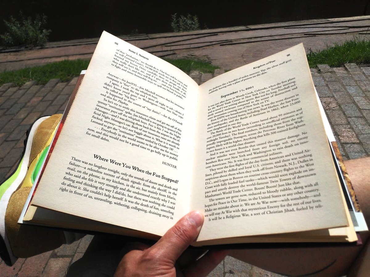 SteveBlackford's tweet photo. With the Good Doctor in Ironbridge, 17th July 2024
#hunterthompson #huntersthompson #reading #readingcommunity #books #gonzo https://t.co/H4MGIhw2Ts
