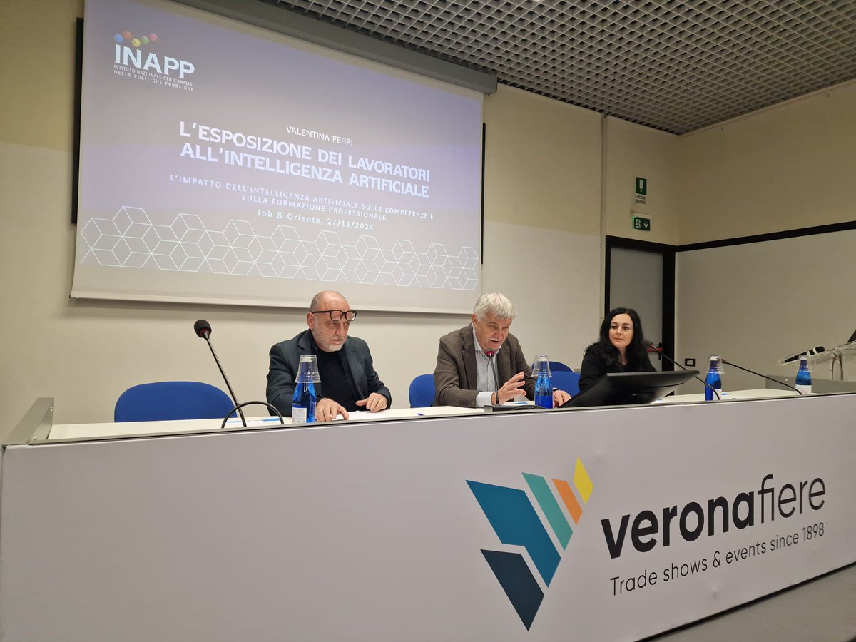 InappGov's tweet photo. Ora al @Job_Orienta, sala Respighi ▶️ il presidente #INAPP, Natale Forlani, introduce il seminario✨ L’impatto dell’IA su #competenze e #formazione.

A seguire, la relazione di V.Ferri e la tavola rotonda moderata da R.Mazzarella: https://t.co/DBDyesFAMR

#joborienta #27novembre https://t.co/rqOVU1aqxC