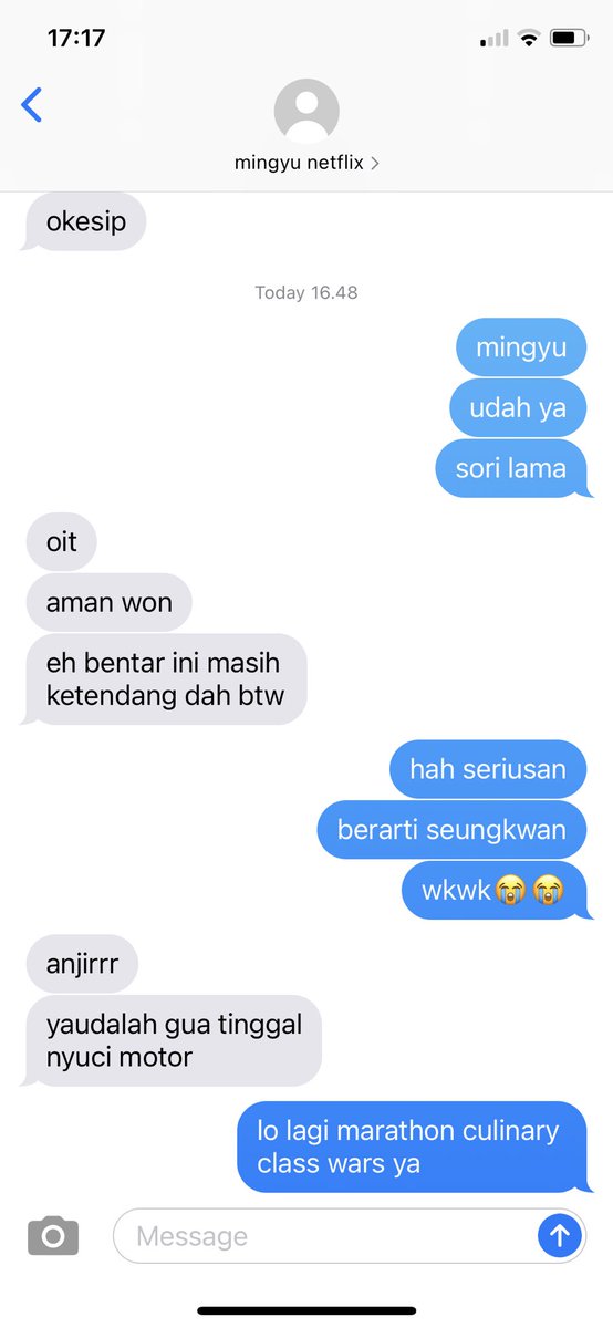 cikicuba's tweet photo. pov: romance is not dead and you’re just about to read the sappy, cliche, yet adorable fiction meet-cute in history https://t.co/5lJXTVZrHi