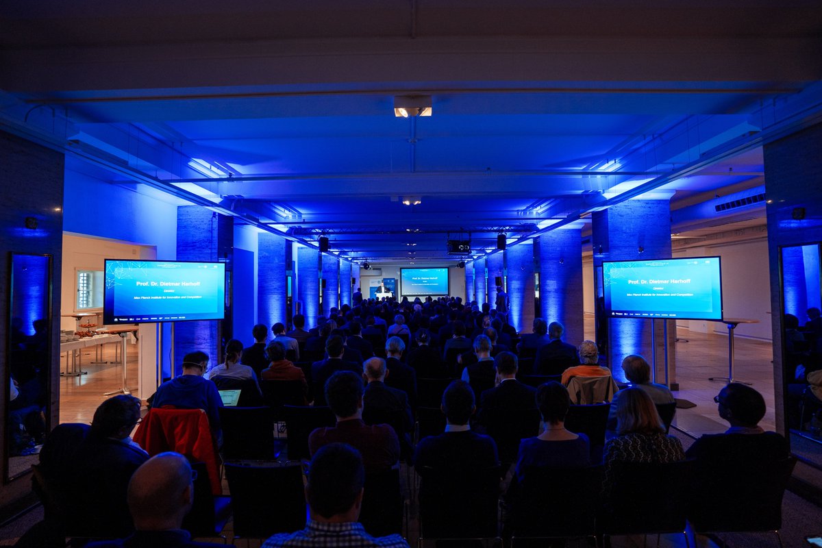 Anne Koark tweet media