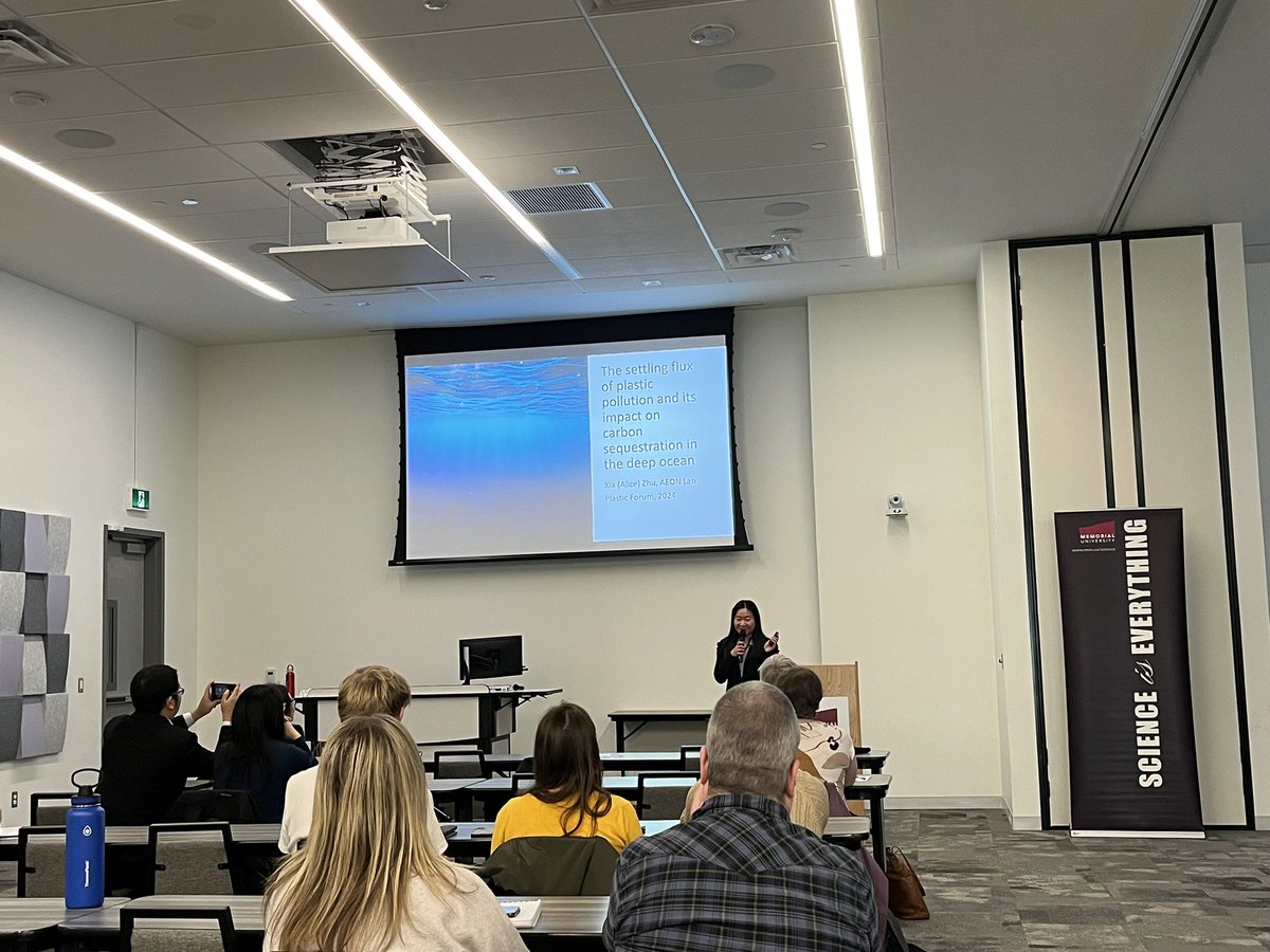 MemorialUSci's tweet photo. Banting Fellow Dr. Alice Zhu, @munocean, presenting her research on microplastics in the North Atlantic and how this affects the carbon pump.
#ResearchWeek2024 #PlasticForum
@AliceXiaZhu @NSERC_CRSNG https://t.co/hSLiBkivNj