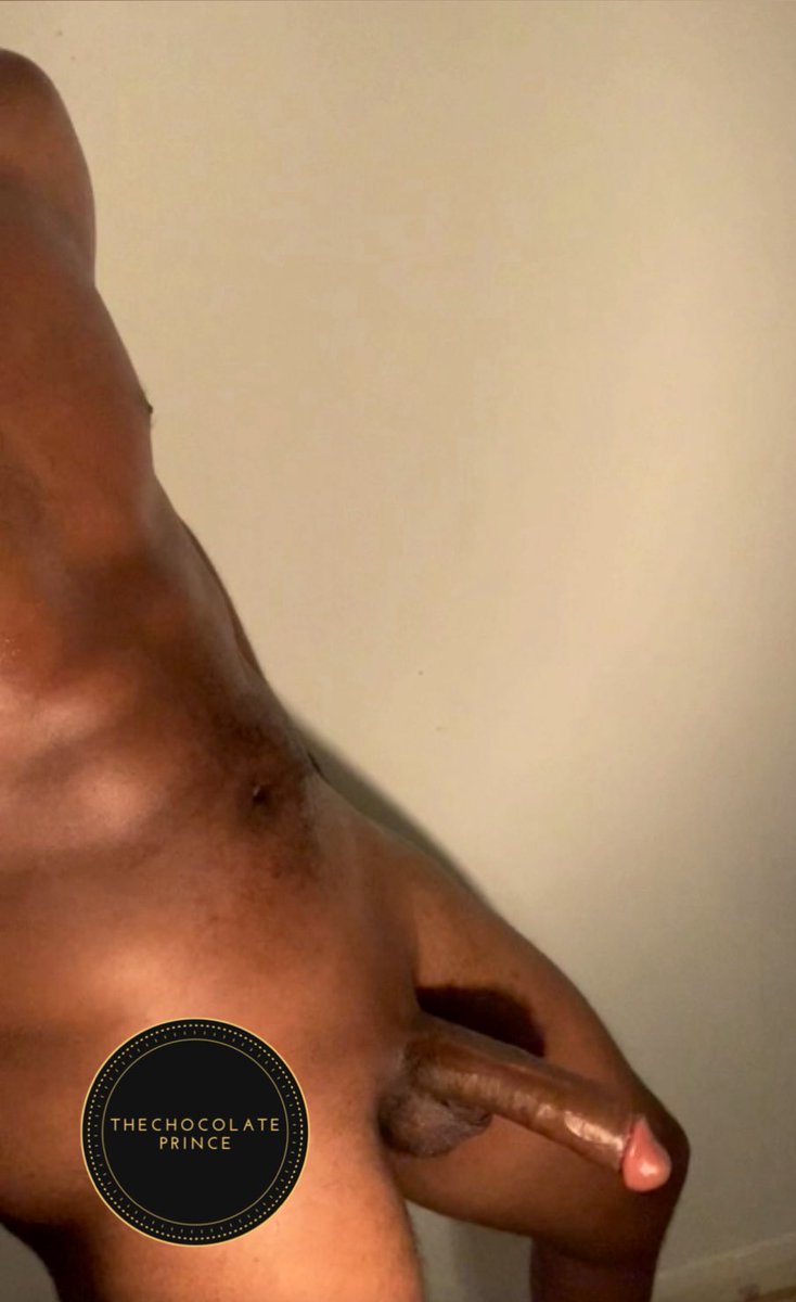 Chocolat3Princ3's tweet photo. All this 🍫 going to waste.. someone cum and make good use of it 👀 https://t.co/sOfG65GKLn