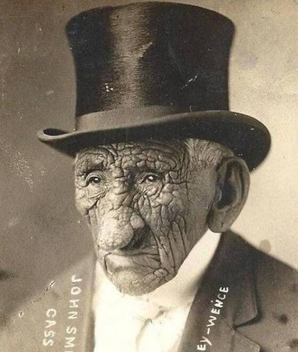 itscharif's tweet photo. @historyinmemes John Smith, a Chippewa Indian from Minnesota, claimed to live 137 years (1784–1922). Known as Ga-Be-Nah-Gewn-Wonce (“Wrinkled Meat”), his age is debated, but his gravestone in Cass Lake still lists 1784 as his birth year. https://t.co/VKuee6BYeO