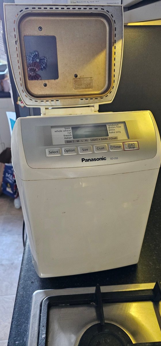 antobbo's tweet image. Got this #breadmaker from #trashNothing, first attempt, a very basic loaf and it looks all right.