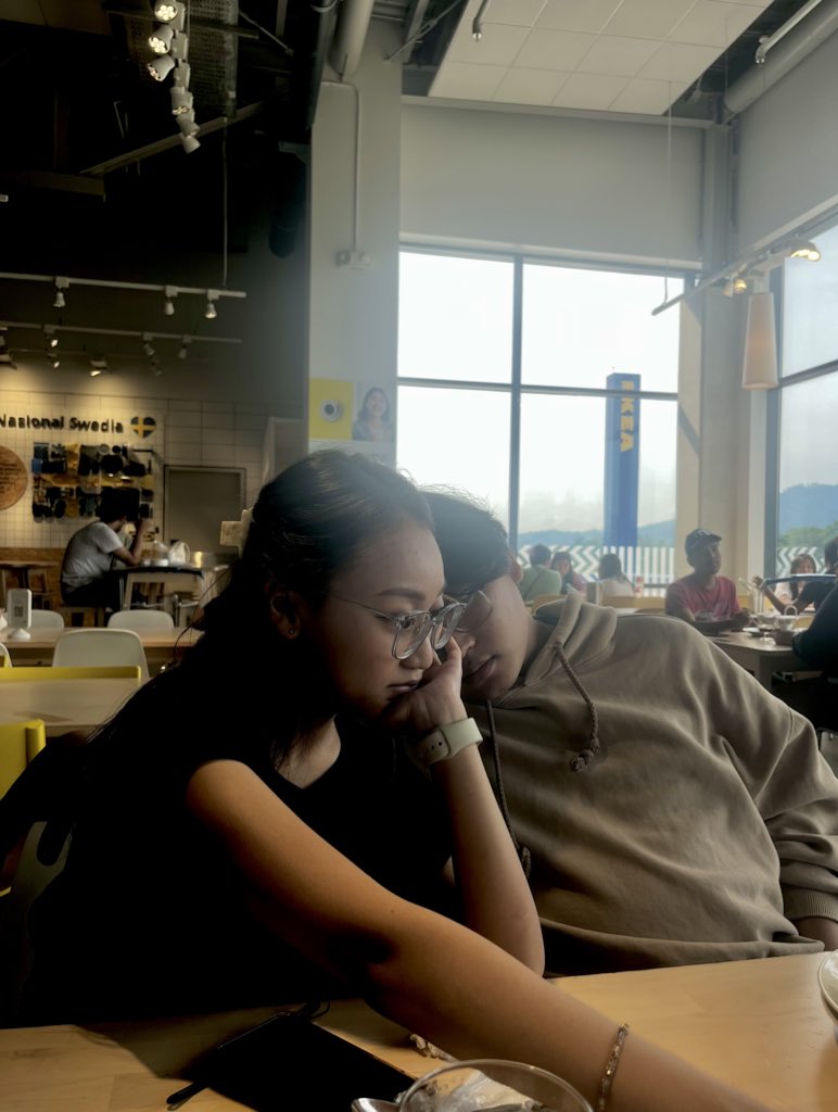 aahiprs_'s tweet photo. Malming lalu🛋️ https://t.co/GHc1xLEHF8
