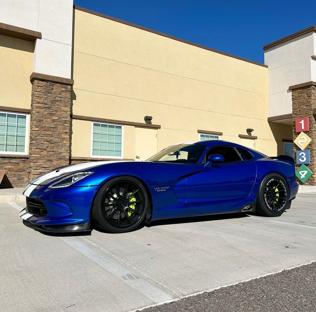 UniqueChrysler's tweet photo. Our pick for today's #WheelWednesday is this Viper!

https://t.co/ToFE3VRHdn

#uniquechrysler #burlont #hamont #oakville #brantford #Moparnation #hellcat #srt392 #hemi #widebody #scatpack #dodgecharger #mopar #viper #dodgeviper #viperacr https://t.co/Fdgq5zyGKp