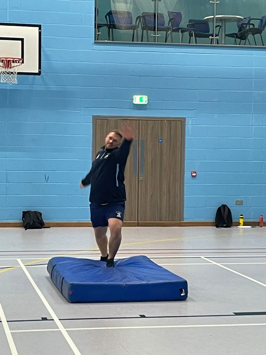 CheshireCB's tweet photo. ECB Core Coach course finished successfully with all 18 candidates achieving accreditation. The morning spent working through pace bowling Core Principles and video analysis. Well done to all 👏

#corecoach #cricketcoach #ecb #accredited https://t.co/Bp3TVZX8D0