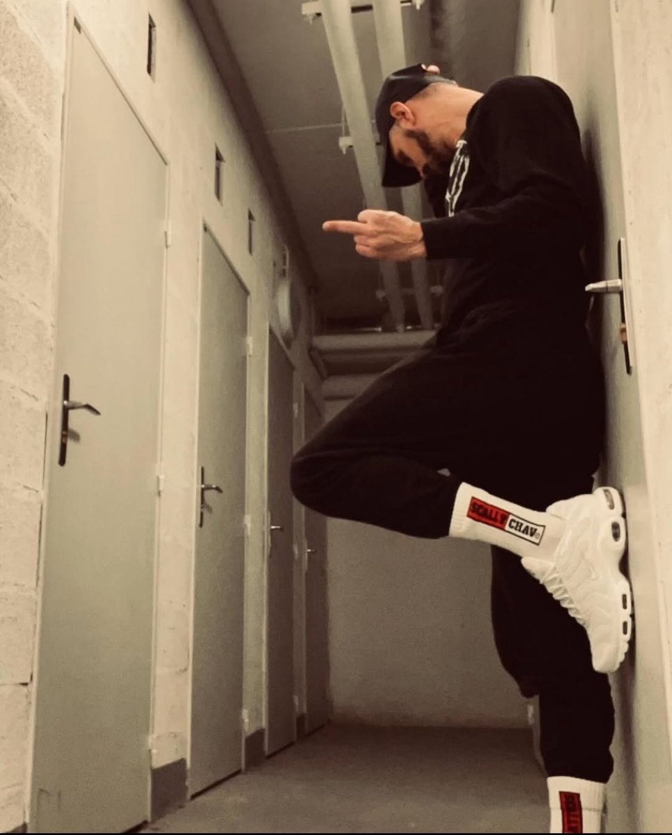 SCALLYCHAV tweet media