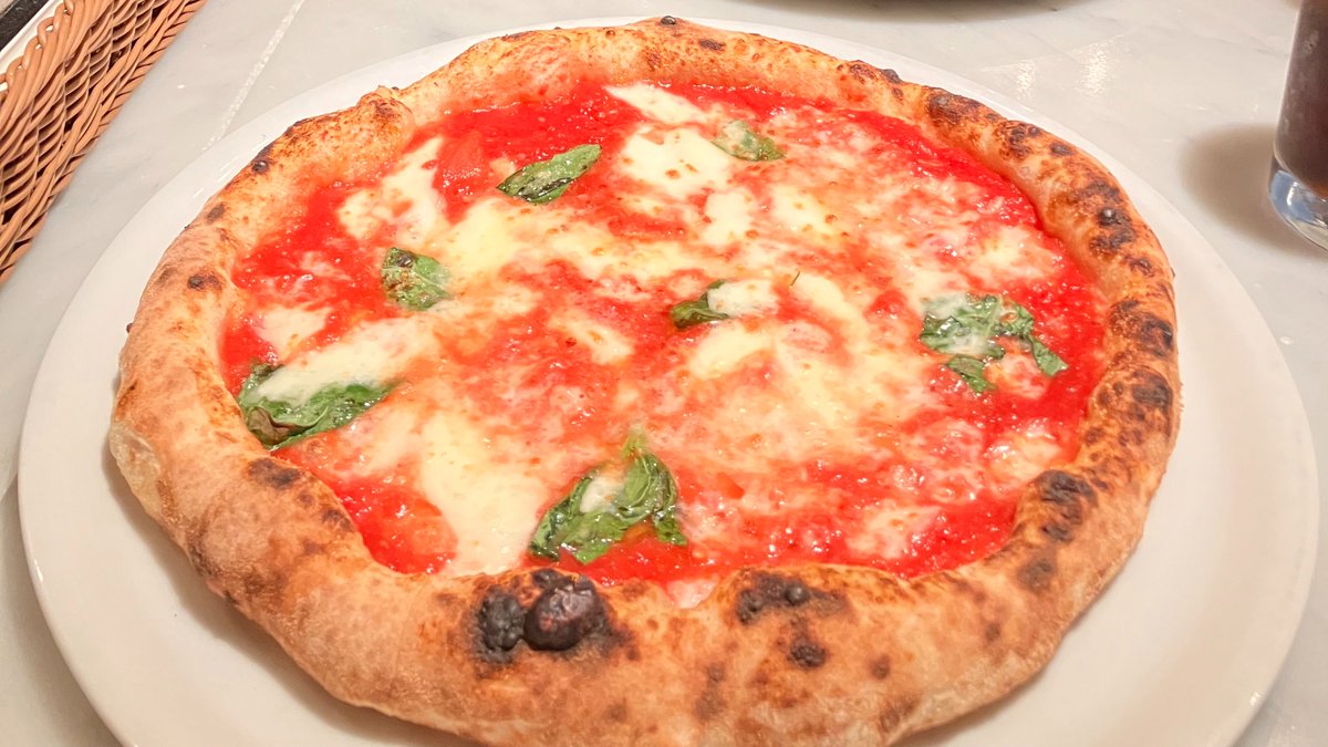 あの子とO」の舞台がピッツェリアだったので、勉強がてら、かなり食べ