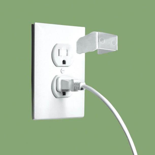 FarmShow's tweet image. The Snug Plug is an easy and affordable fix for loose outlets. Co-founder Joel Switzer lived in an apartment with loose outlets, and he didn’t have permission to change them. #outlet #electricaloutlets #plug #simplefix farmshow.com/a_article.php?…