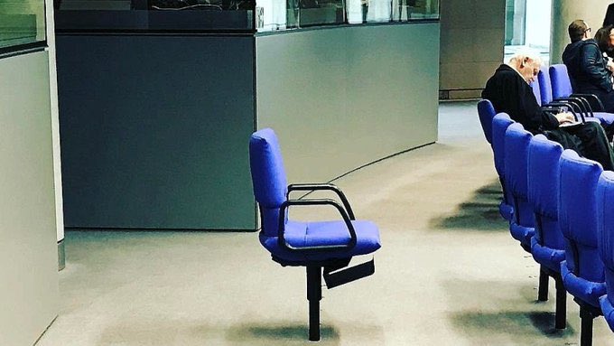 BundesregDE's tweet photo. Das ist übrigens der Sitz der SSW-Fraktion im Bundestag. https://t.co/nmKsGID4aK