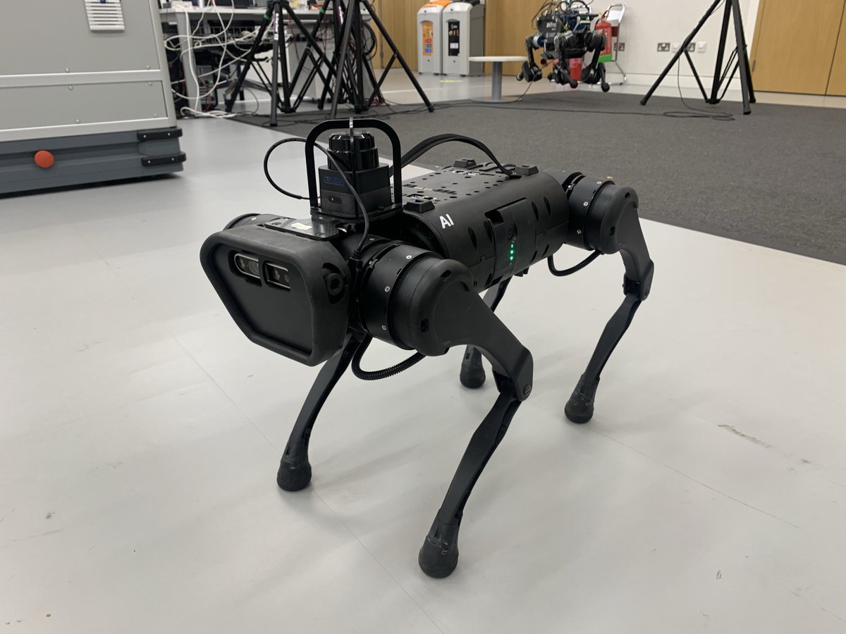 stgeorgesedin's tweet image. (2/2) ๐ Tech Frontiers with @uniofedinburgh Moonshot! Touch-sensitive robotic hands ๐ Adaptive prosthetics ๐ช Sphero Robots solving complex mazes ๐ค Pushing boundaries of human-machine interaction! Learn more ๐ow.ly/2e4p50UfLnc #STGEWomenInComputing #HourofCode