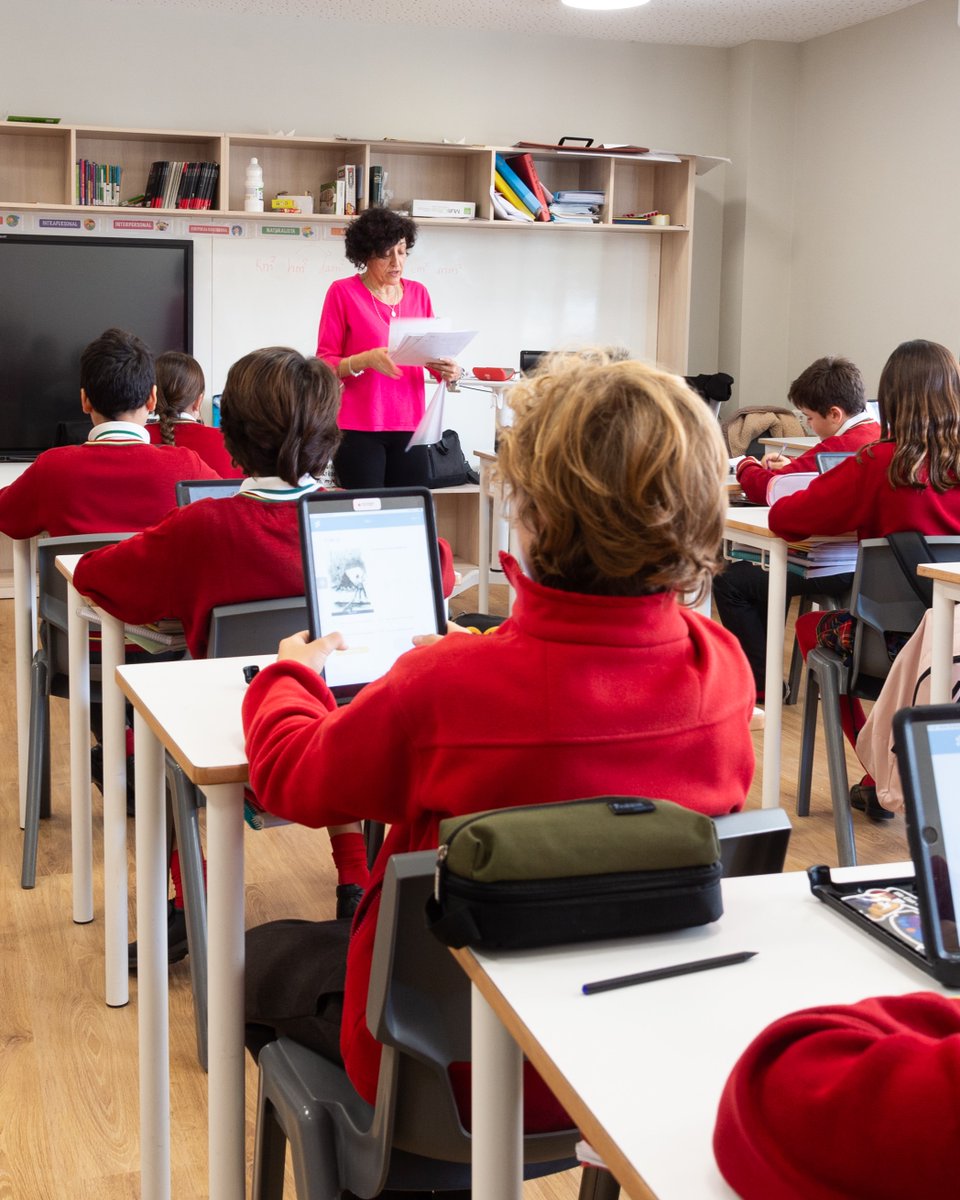 Mirabal International School tweet media