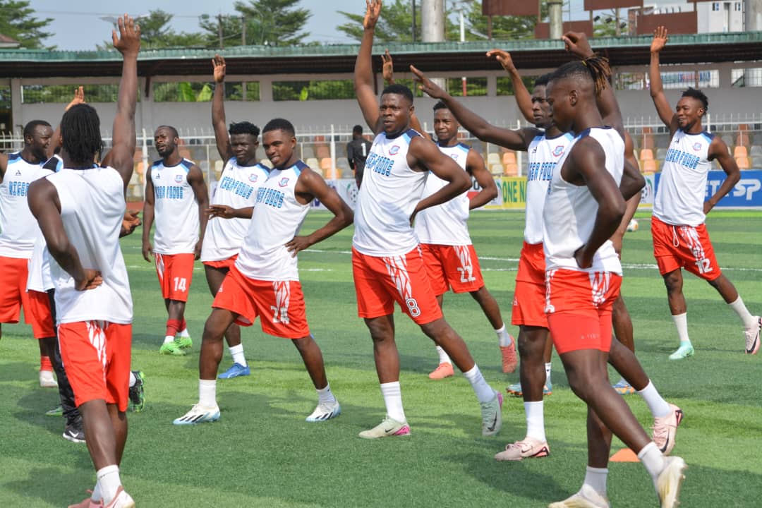 NigerTornadoes's tweet photo. The Ikon Allah Boys Getting Ready for Battle!

We go through the traditional pre-match warm-up, preparing for the highly anticipated Match Day 14 clash against Bayelsa United!

The energy is high, the focus is sharp!

#NPFL25 #BAYTOR #MD14 #WeAreIkonAllahBoys #PrideOfNigerlites https://t.co/Q5ftkjfHFx