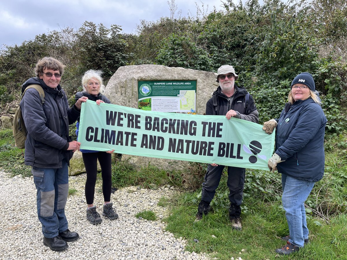 SomDorsetCANbll's tweet photo. A few of your South Dorset constituents who all want you @HattonLloyd to support the #CANBill  
https://t.co/ESvfQlOtwh  
on 24 January for planet and people . https://t.co/UMR24aKonQ https://t.co/oL4PgIxEzN