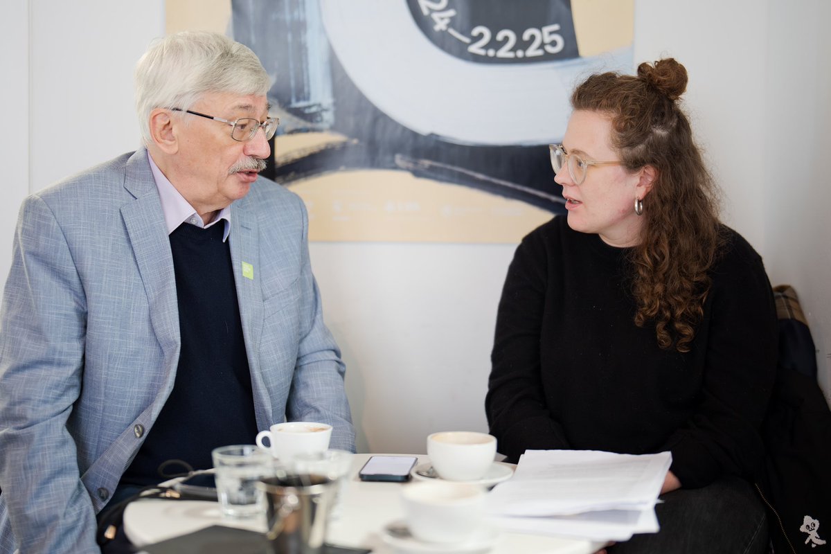 Für seinen Widerstand gegen Russlands verbrecherischen Krieg musste Oleg Orlow ins Straflager; im Sommer kam er bei einem Gefangenenaustausch mit dem Westen frei. Wie geht es ihm heute? Mein grosses Gespräch mit der Menschenrechtsikone, morgen <a href="/Wochenzeitung/">WOZ</a>.