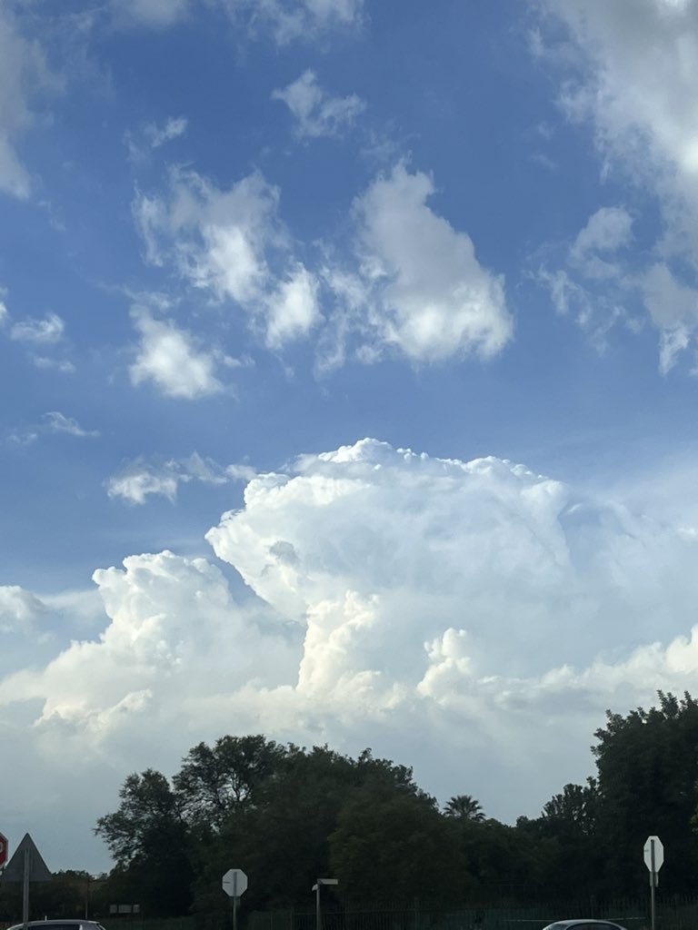 Oupa sou dit nou “wederkomswolke” noem ☁️⛅️💙