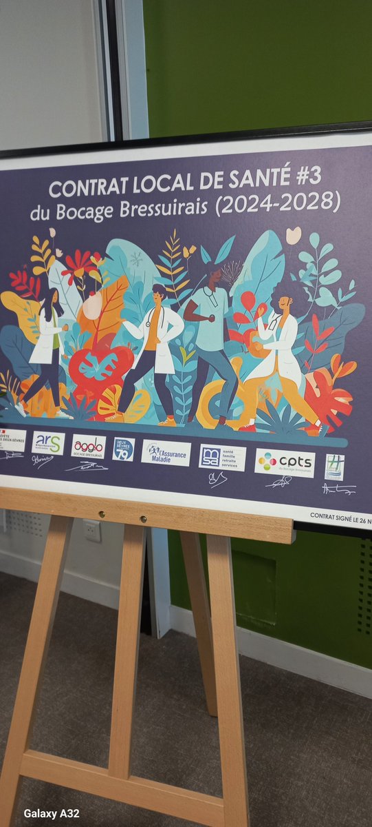 Signature🖊️ce mardi 26 novembre du contrat local de santé (CLS) du Bocage Bressuirais à Bressuire 2024-2029. 
Merci à tous les partenaires du CLS au service de la #Sante de la population ! 🙏