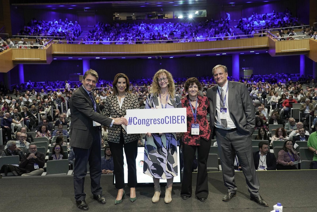 Eva Fariña Couselo (@evafalibre) on Twitter photo - #Valencia alberga el 10º #CongresoCIBER, organizado por <a href="/CIBER_ISCIII/">CIBER ISCIII</a>, que celebra diez años de investigación biomédica en red. Más info en <a href="/elmedicoint/">El Médico Interactivo</a>
#10AÑOSAVANZANDOJUNTOSENSALUD
ciberisciii.es/noticias/congr… - #Valencia alberga el 10º #CongresoCIBER, organizado por <a href="/CIBER_ISCIII/">CIBER ISCIII</a>, que celebra diez años de investigación biomédica en red. Más info en <a href="/elmedicoint/">El Médico Interactivo</a>
#10AÑOSAVANZANDOJUNTOSENSALUD
ciberisciii.es/noticias/congr…