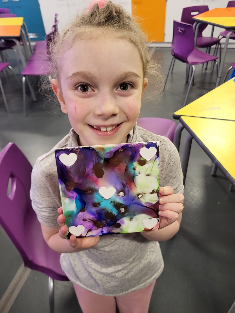 Check out photos from our EYFS: Crafty Chemistry session! 
If you would like to try this great workshop join us at  our Craft Chemistry Christmas event.
stemdiscoverycentre.co.uk/events/decembe…

Book by 5th December