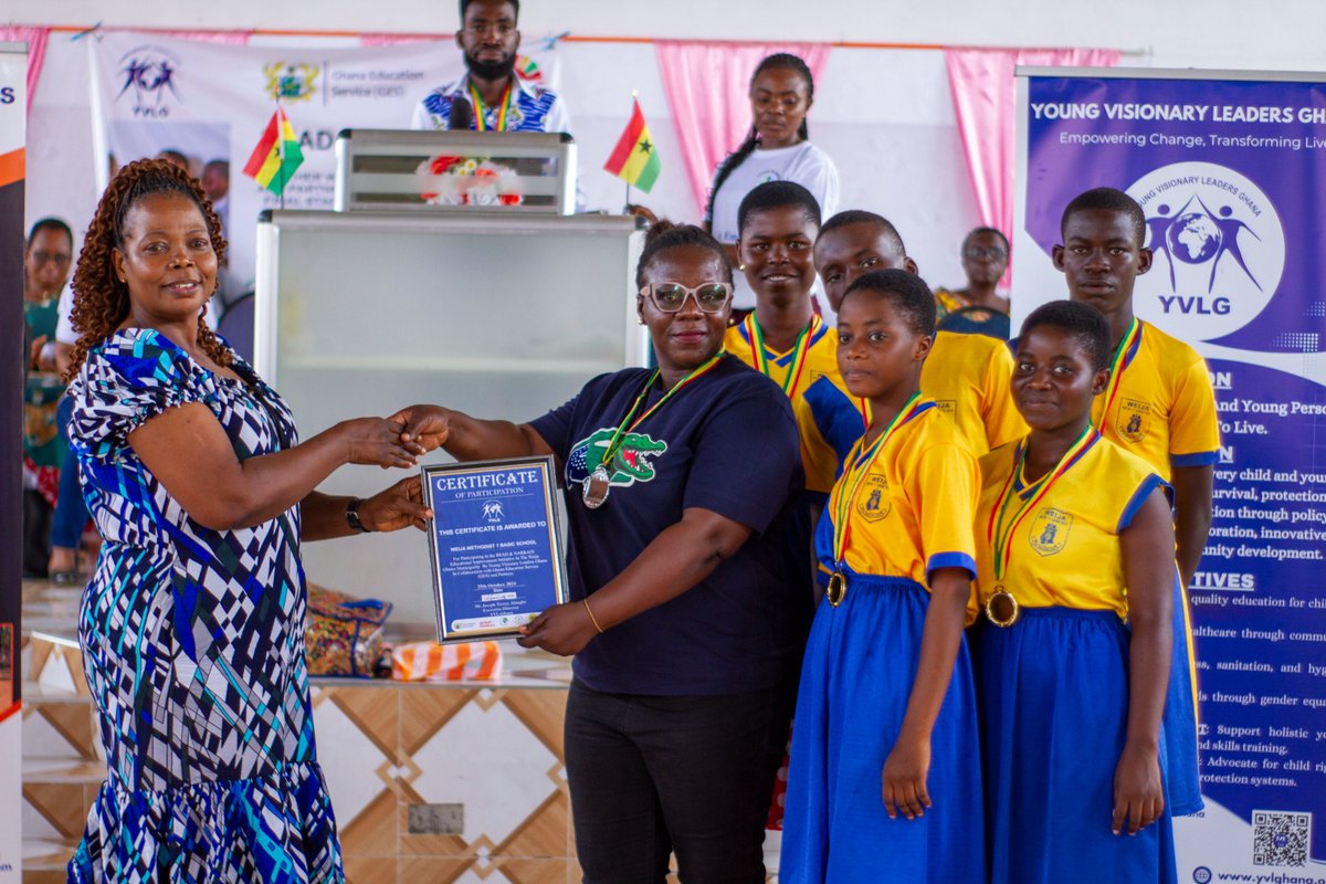 YVLGhana's tweet photo. πβ¨ Recognizing Dedication: Certificates Presented to Teachers! β¨π
As part of the Read and Narrate 2024 grand finale, certificates of participation were handed over to teachers on behalf of their respective schools.
#ReadAndNarrate #TeacherRecognition #EducationForAll https://t.co/ZgCRFHUeGb
